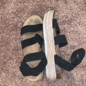 Platform sandals